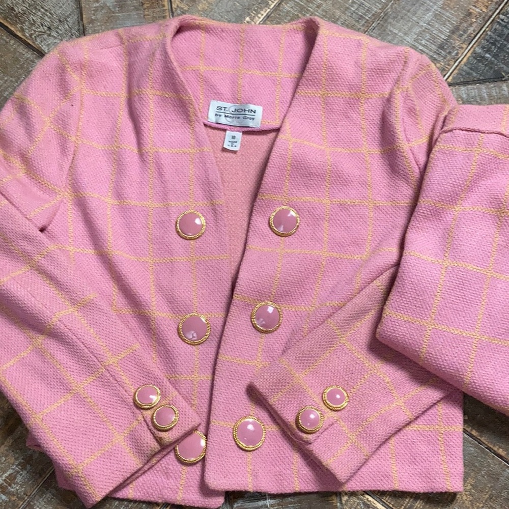 St. John vintage pink/yellow knit suit. Size 10.